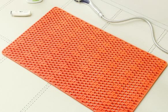 PVC non-slip bathroom mat (1)