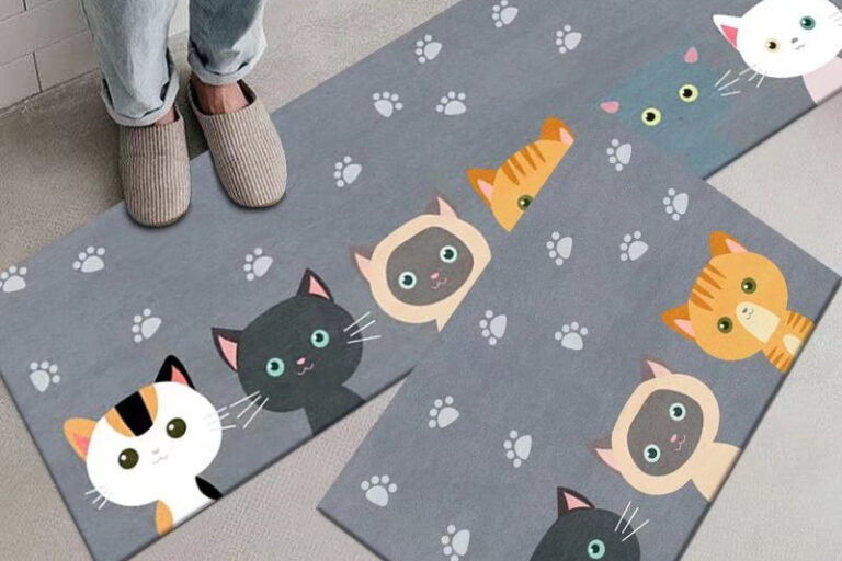 Absorbent Oil-Resistant Non-Slip Long Kitchen Mat with Cartoon Animal Design