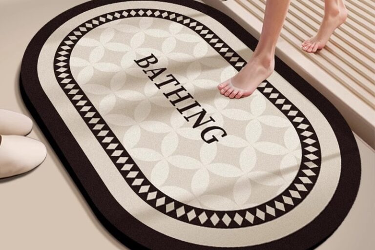 Luxury Absorbent Non-Slip Quick-Dry Bathroom Mat for Toilet and Entryway