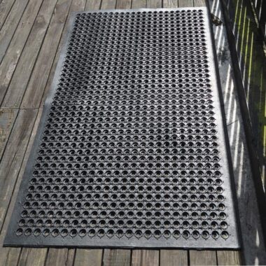 Non-slip rubber floor mats for restaurant